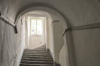 AeS - Photo 1, Entrance staircase of the Historic Residence